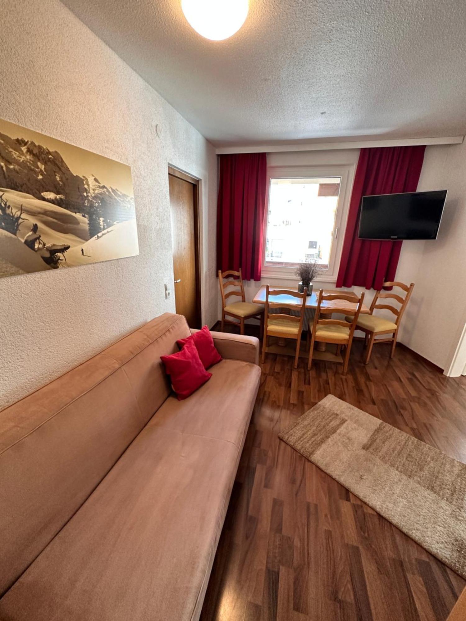 Zentrum Appartements Lorenzin Gaschurn Exterior foto