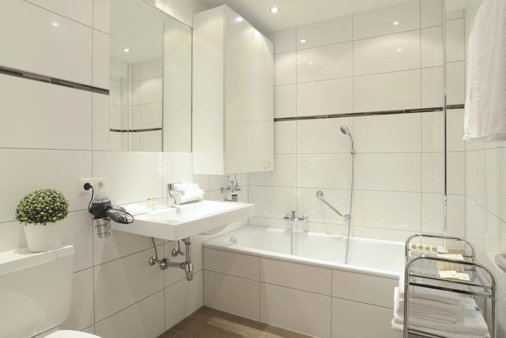 Zentrum Appartements Lorenzin Gaschurn Exterior foto